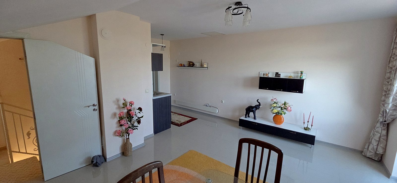 Villa photograph 011