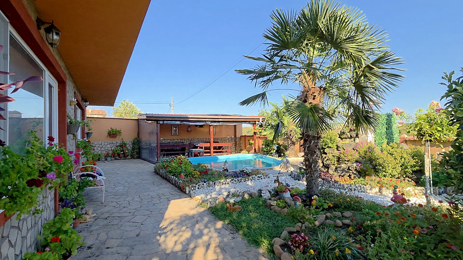 Villa photograph 090